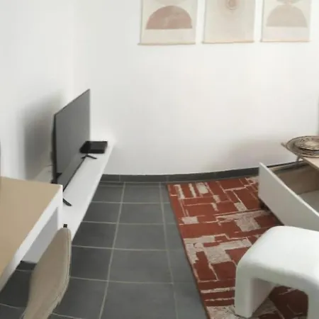 Centre Avec Patio Prive Nîmes